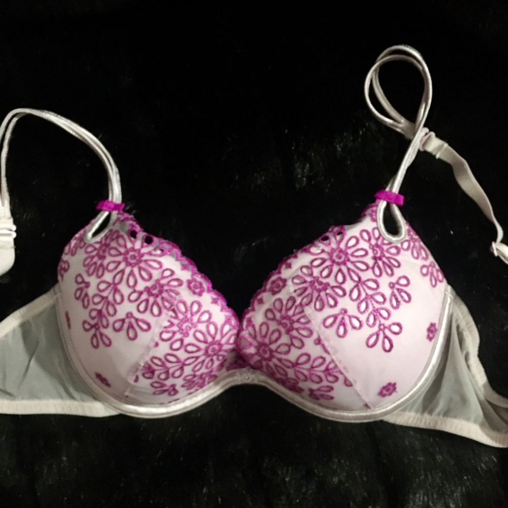 3/$25-Victoria’s Secret bra-Size 34-B